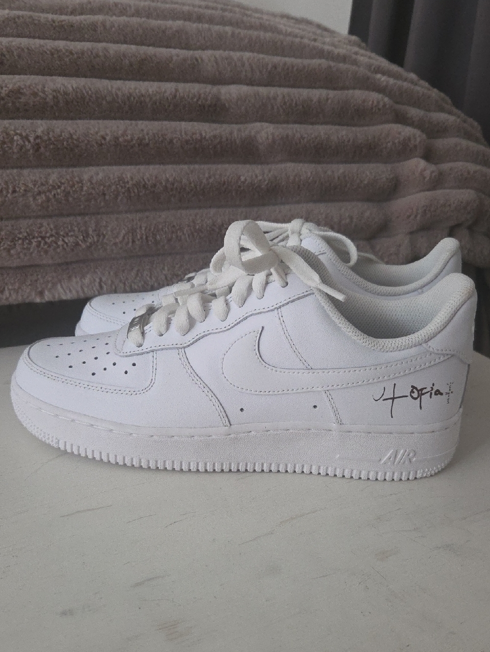 Nike White Low-Top Leather Sneakers